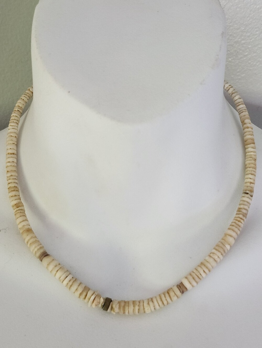 Vtg Puka Shell Surfer Choker Necklace